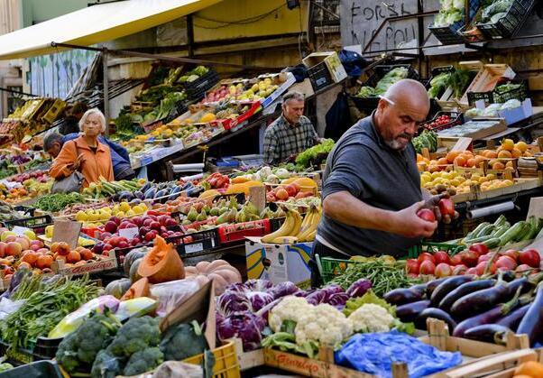 In 10 anni addio a 86mila piccoli negozi