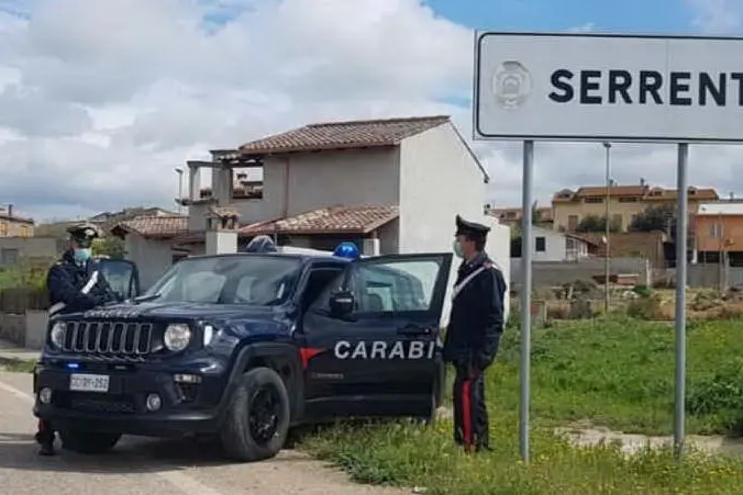I carabinieri della stazione di Serrenti (L'Unione Sarda)