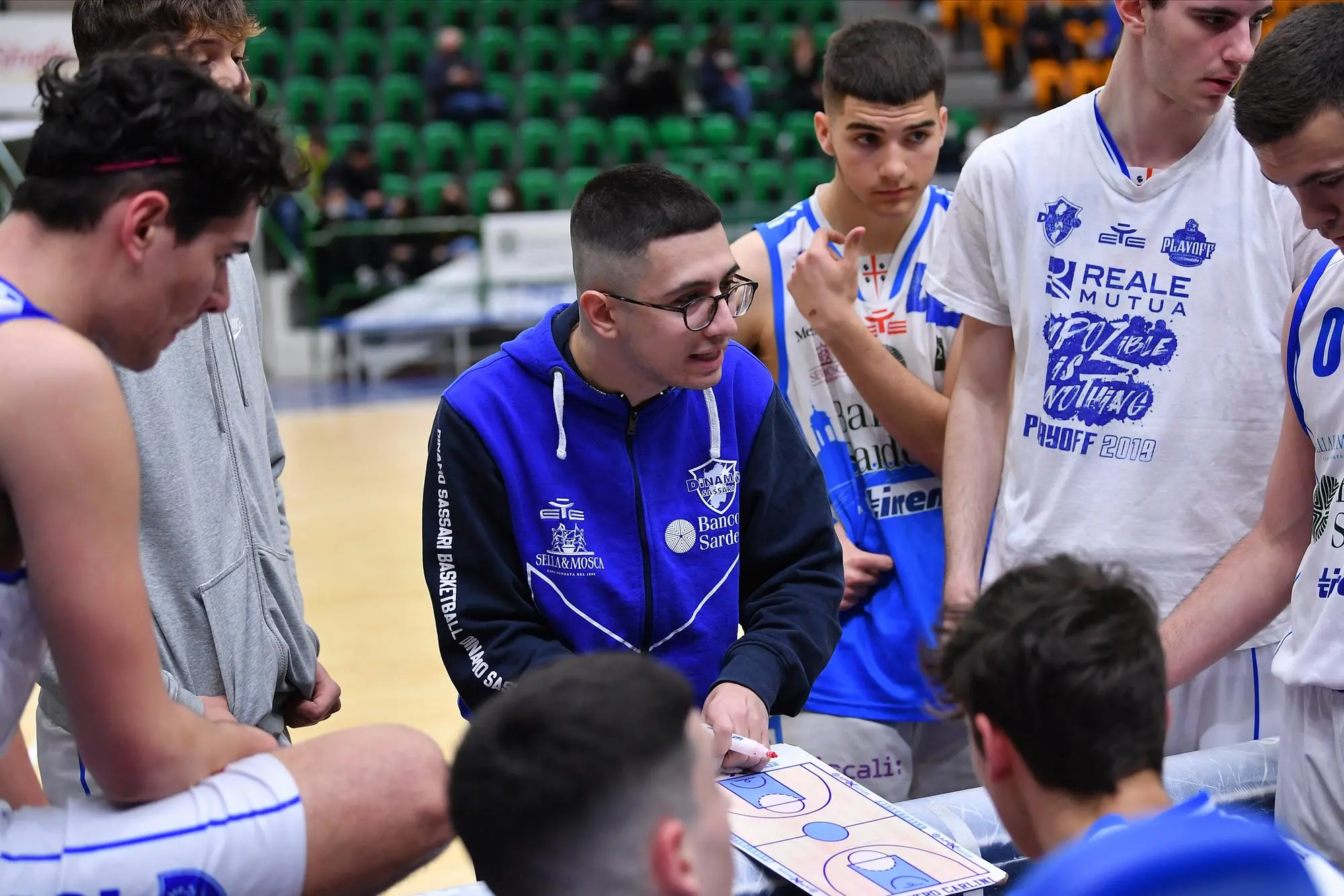 Il coach Antonio Carlini (foto dinamobasket.com-Luigi Canu)