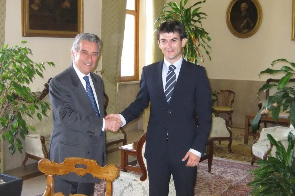 Ettore Angioni con il sindaco di Cagliari Zedda