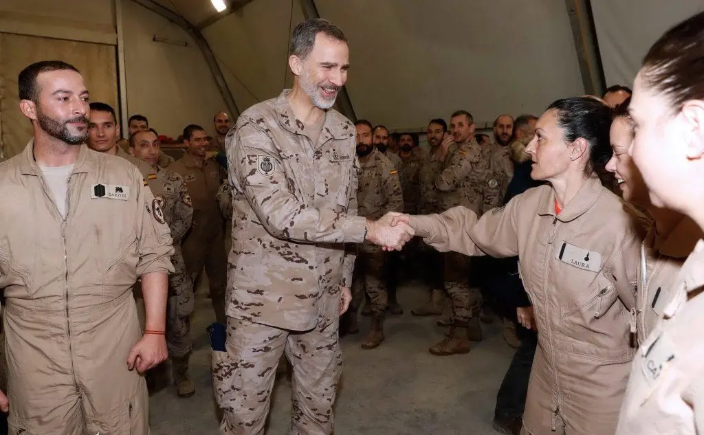Re Felipe ha incontrato il contingente spagnolo in Iraq
