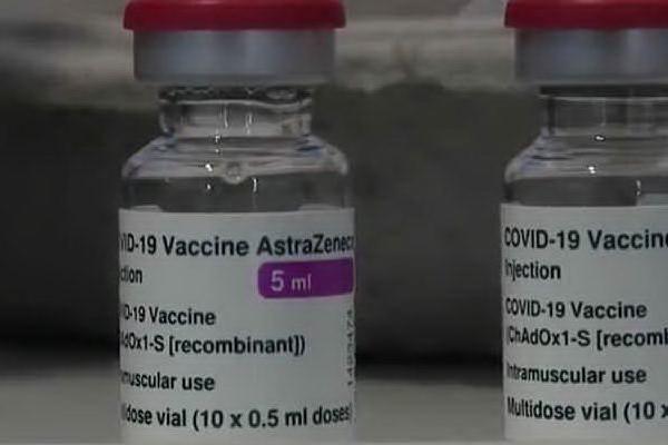 Lite Ue-AstraZeneca sui vaccini: l'azienda conferma il taglio delle dosi
