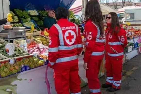 Volontari della Croce Rossa (foto concessa)