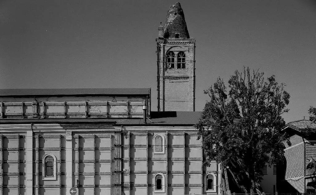 I danni alla chiesa di Amatrice, Rieti. Foto di Olivier Richon