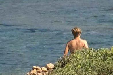 Sassari, via libera ai nudisti sulla spiaggia di Porto Ferro