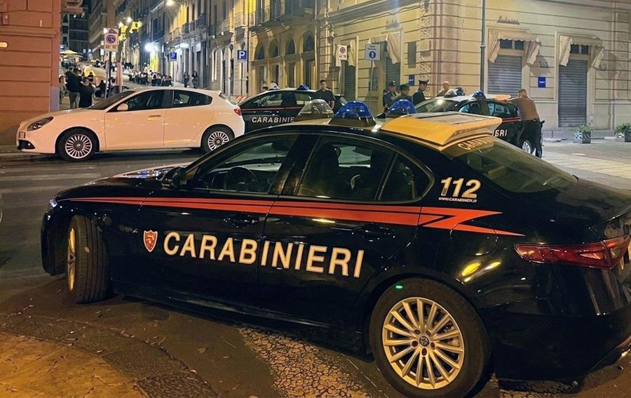 Degrado e insicurezza in piazza del Carmine: quattro allontanamenti