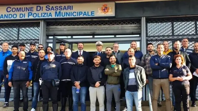 https://immagini.unionesarda.it/version/c:MWZmMTM0NzUtZmUwZi00:OGZlMjU4ZjgtNmQwYy00/image.webp?f=16:9