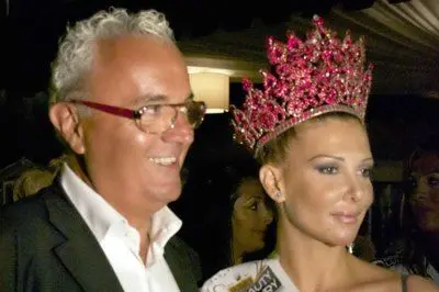Fannj Perini, Miss chirurgia estetica