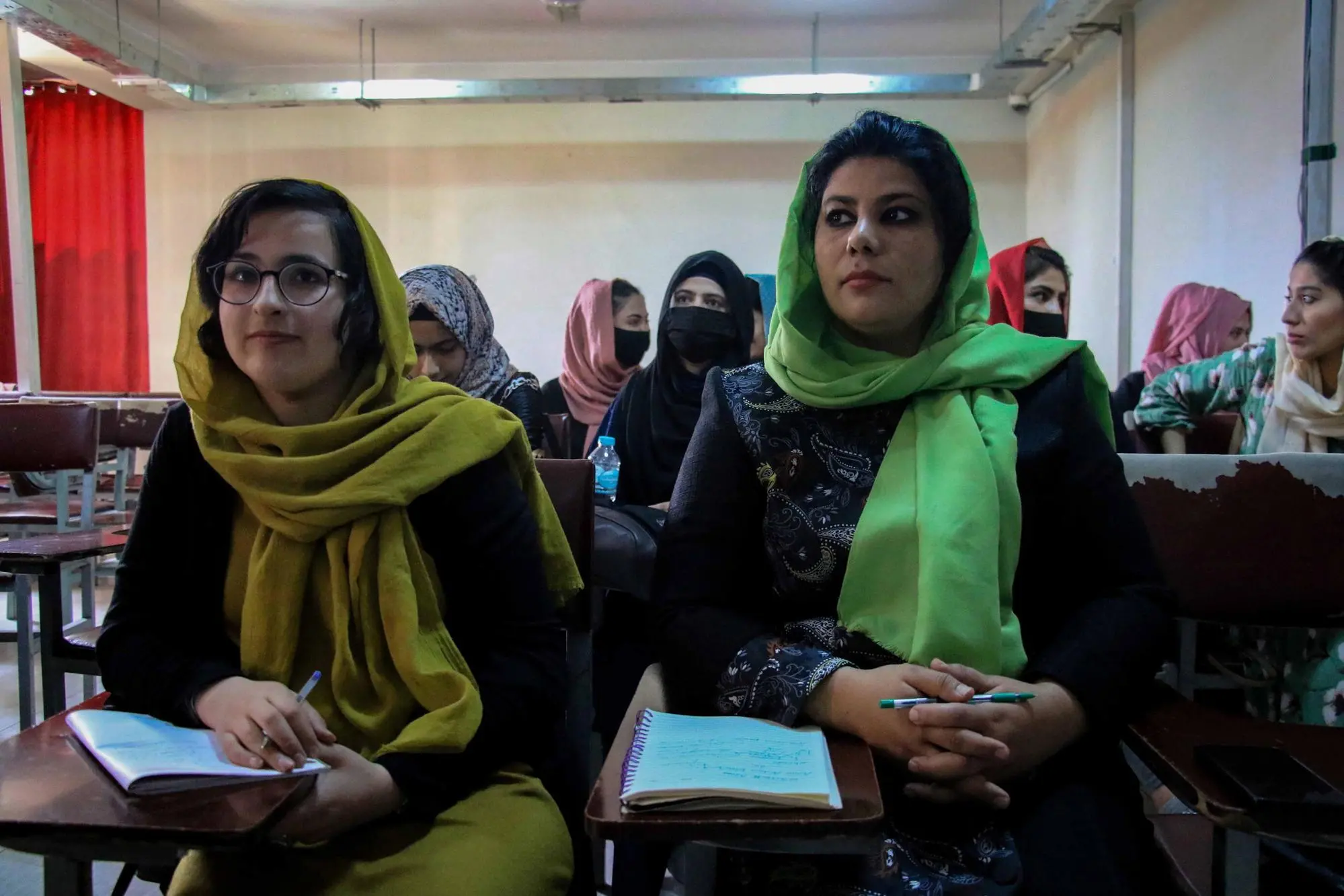 Studentesse in Afghanistan (Ansa - Epa)