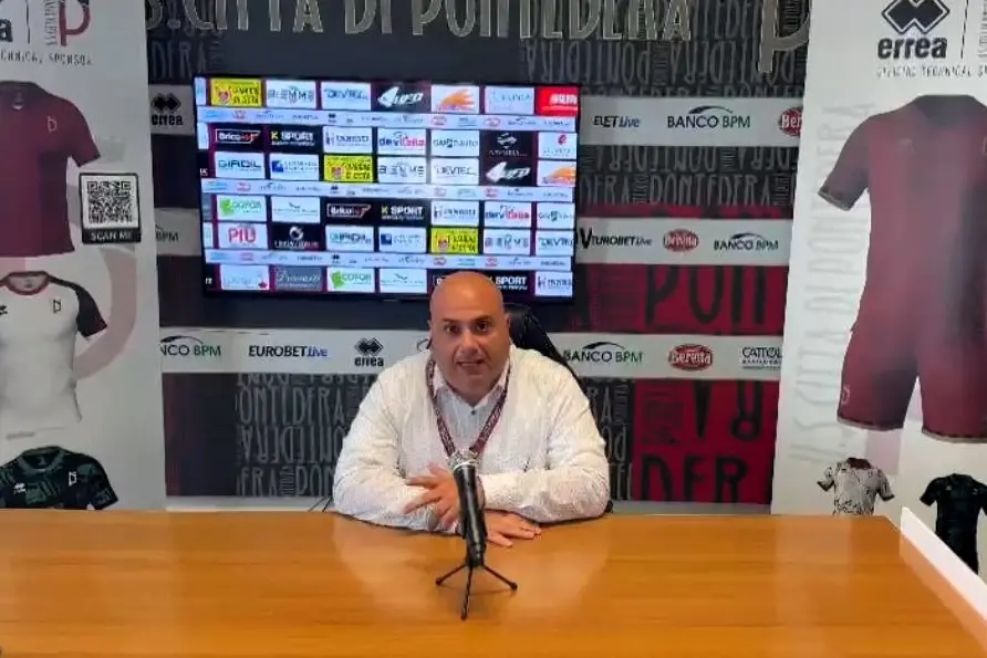 L'ormai ex presidente dell'Olbia Guido Surace (foto Ilenia Giagnoni)