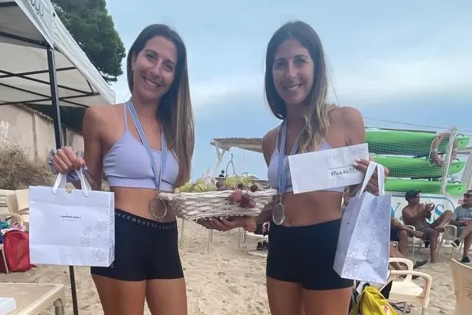 Simona e Sara Urru, vincitrici del doppio femminile (Foto concessa)