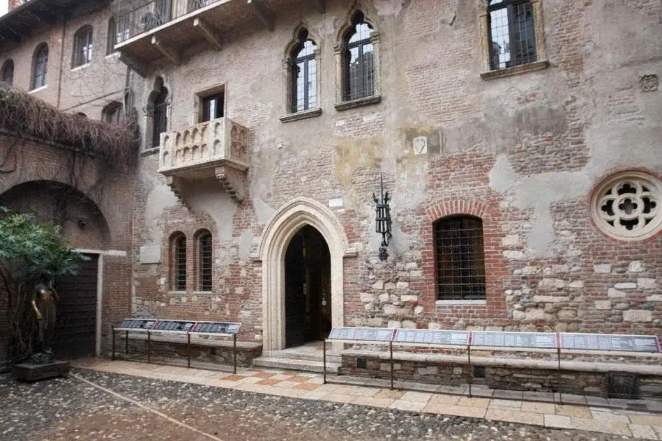 La casa di Giulietta, a Verona, col famoso balcone
