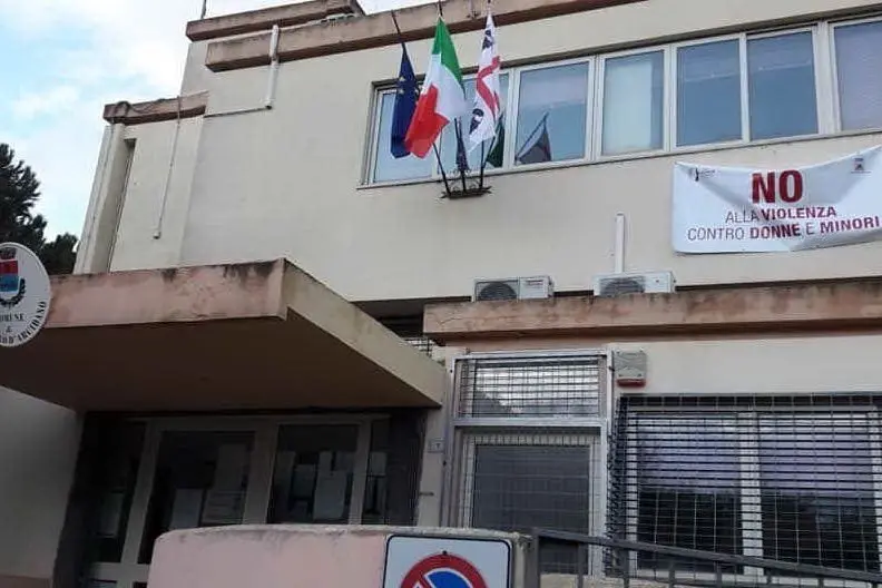 Il municipio di Arcidano (foto Sanna)