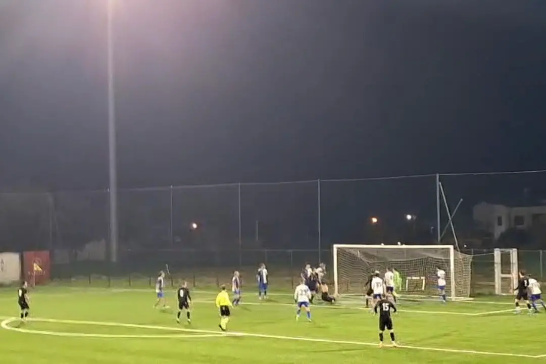 Il gesto atletico di Raffaele Puddu del Tertenia