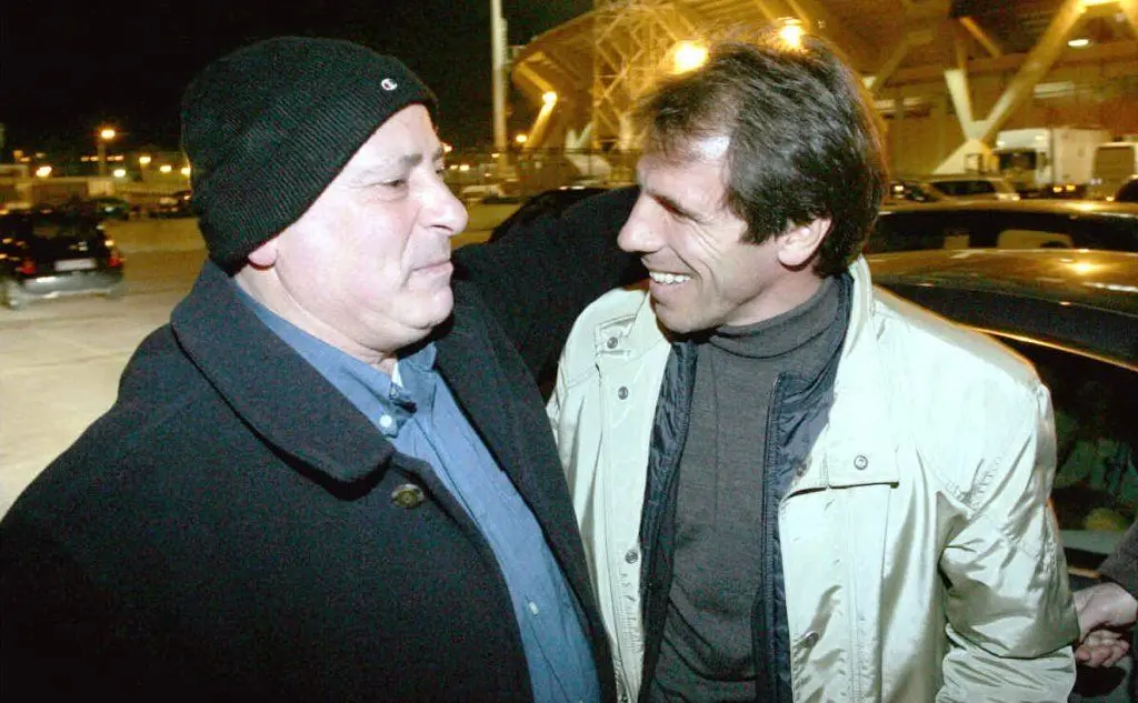 Insieme a Gianfranco Zola (Ansa)
