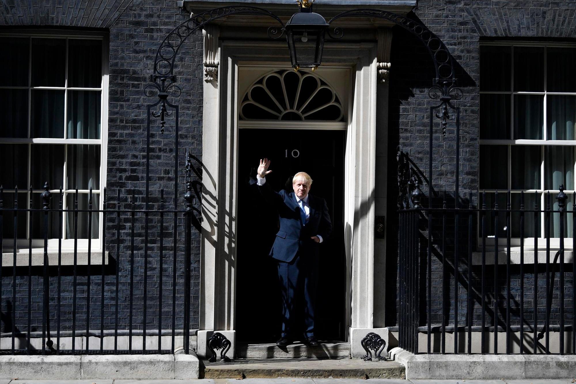 Boris Johnson si dimette: “Non avrei mai voluto ma nessuno è indispensabile”