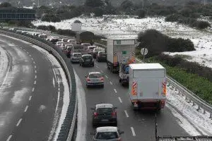 La 131 in tilt per la neve (Alessandra Chergia)