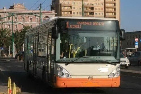 Un autobus della linea 1 (foto da Google)