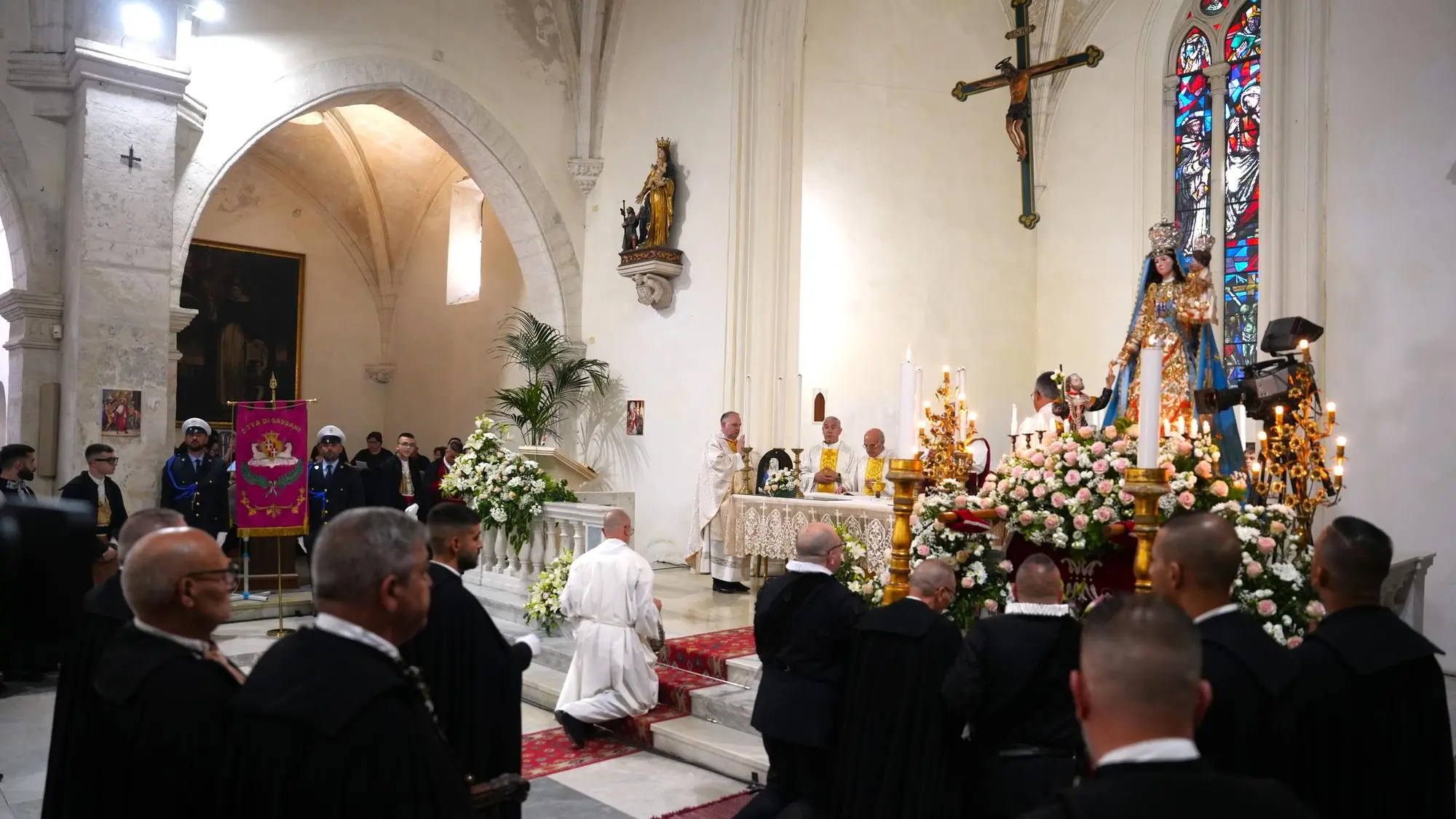 https://immagini.unionesarda.it/version/c:MjEzOWUwZTQtNjlmYS00:ZmFkZGMyMWEtYjY0Ny00/image.webp?f=16:9