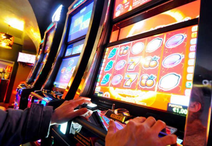 Goni, slot machine illegali in un circolo privato: multa da 22mila euro per il titolare