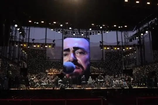 Backstage del grande tributo al Maestro Luciano Pavarotti all'Arena