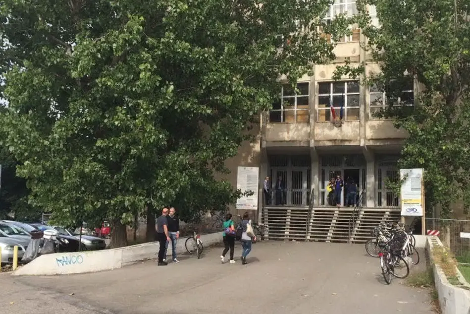 Il tribunale (foto L'Unione Sarda - Pinna)