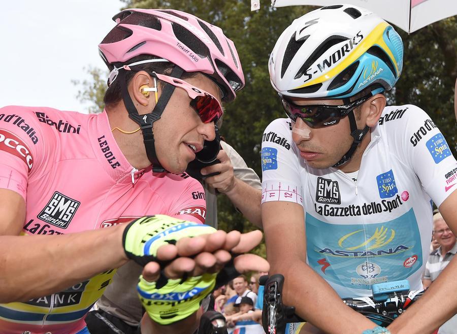 Alberto Contador e Fabio Aru al Giro del 2015 (Archivio L'Unione Sarda)