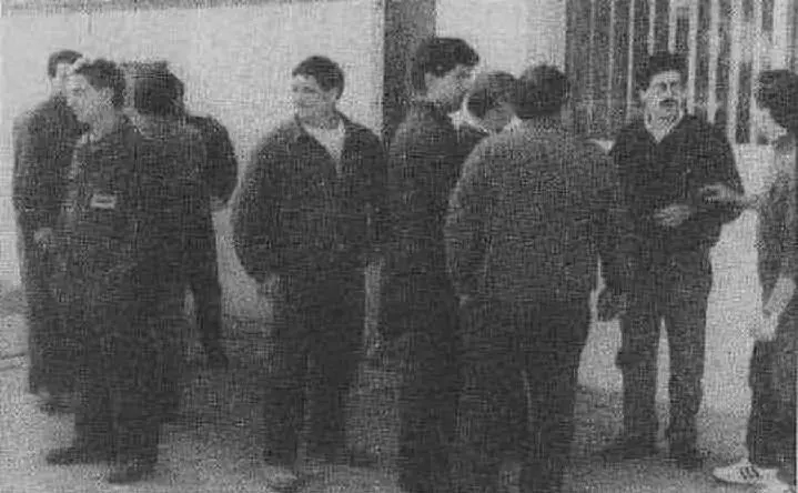 Gli operai della sua ditta, la Jason