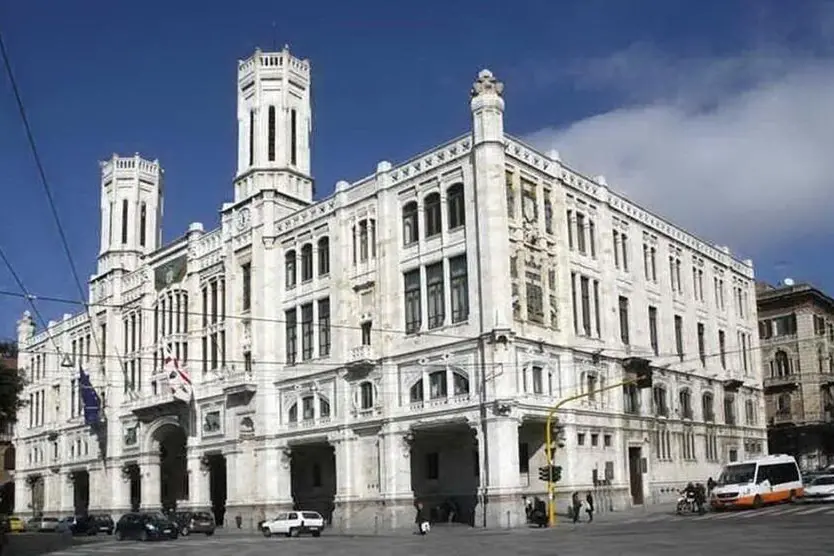 Il municipio di Cagliari (Archivio L'Unione Sarda)