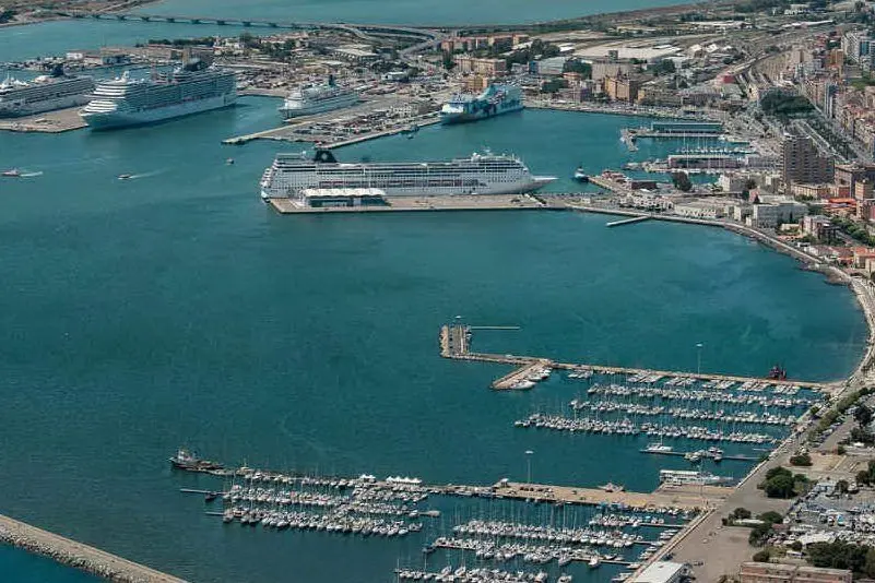 Il porto di Cagliari (foto @ASPM)