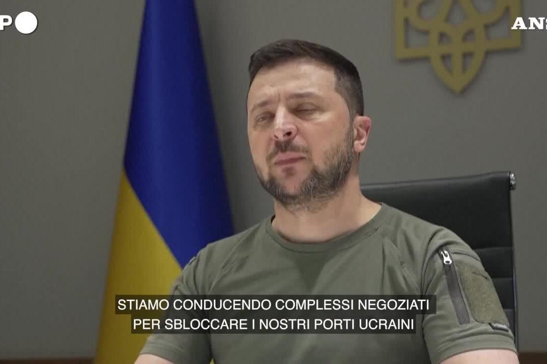 Zelensky: &quot;Negoziati difficili per sbloccare i porti ucraini&quot;