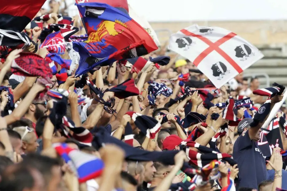 La curva del Cagliari