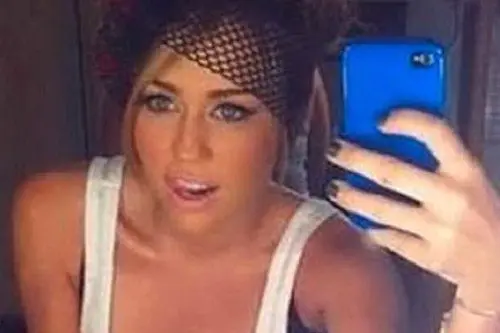 Miley Cyrus, autoscatto in lingerie