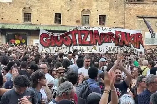 A Bologna la manifestazione per Fakir: "Verità e giustizia"