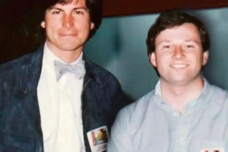 Insieme a Wendell Brown durante il lancio del software Hippo-C per Macintosh, nel 1984 (foto Wikipedia)