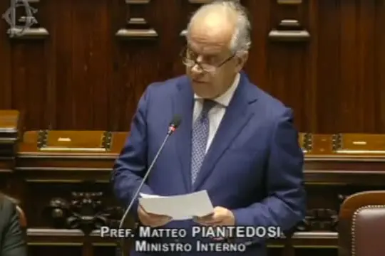 Askatasuna, Piantedosi: "A Torino dinamiche squadristiche"