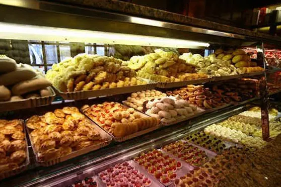 Il bancone di una pasticceria - Foto simbolo