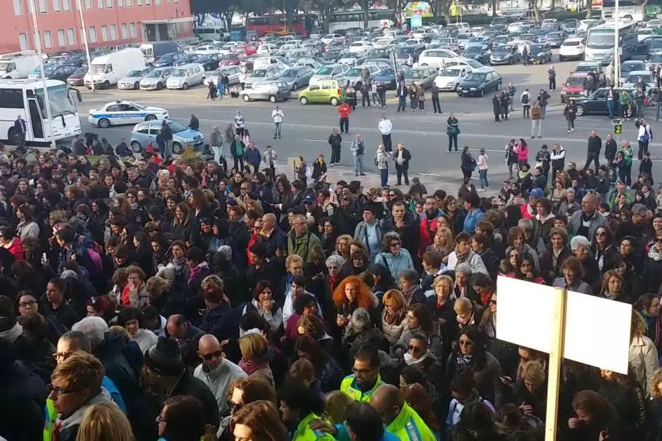 Uno degli ultimi pellegrinaggi all'arrivo a Bonaria