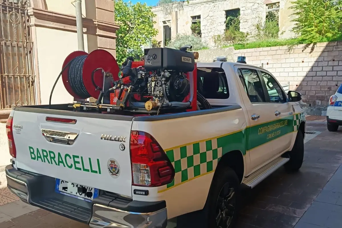 Bosa, il nuovo mezzo antincendio