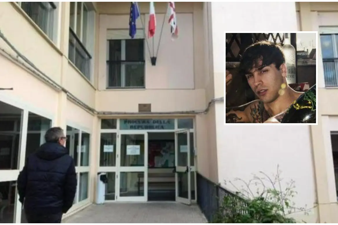 La Procura di Tempio, nel box il trapper "Elia17baby" (archivio L'Unione Sarda)