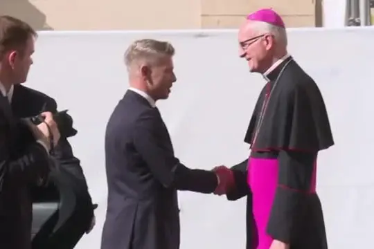 Il premier ungherese Magyar in Vaticano per vedere Papa Leone XIV