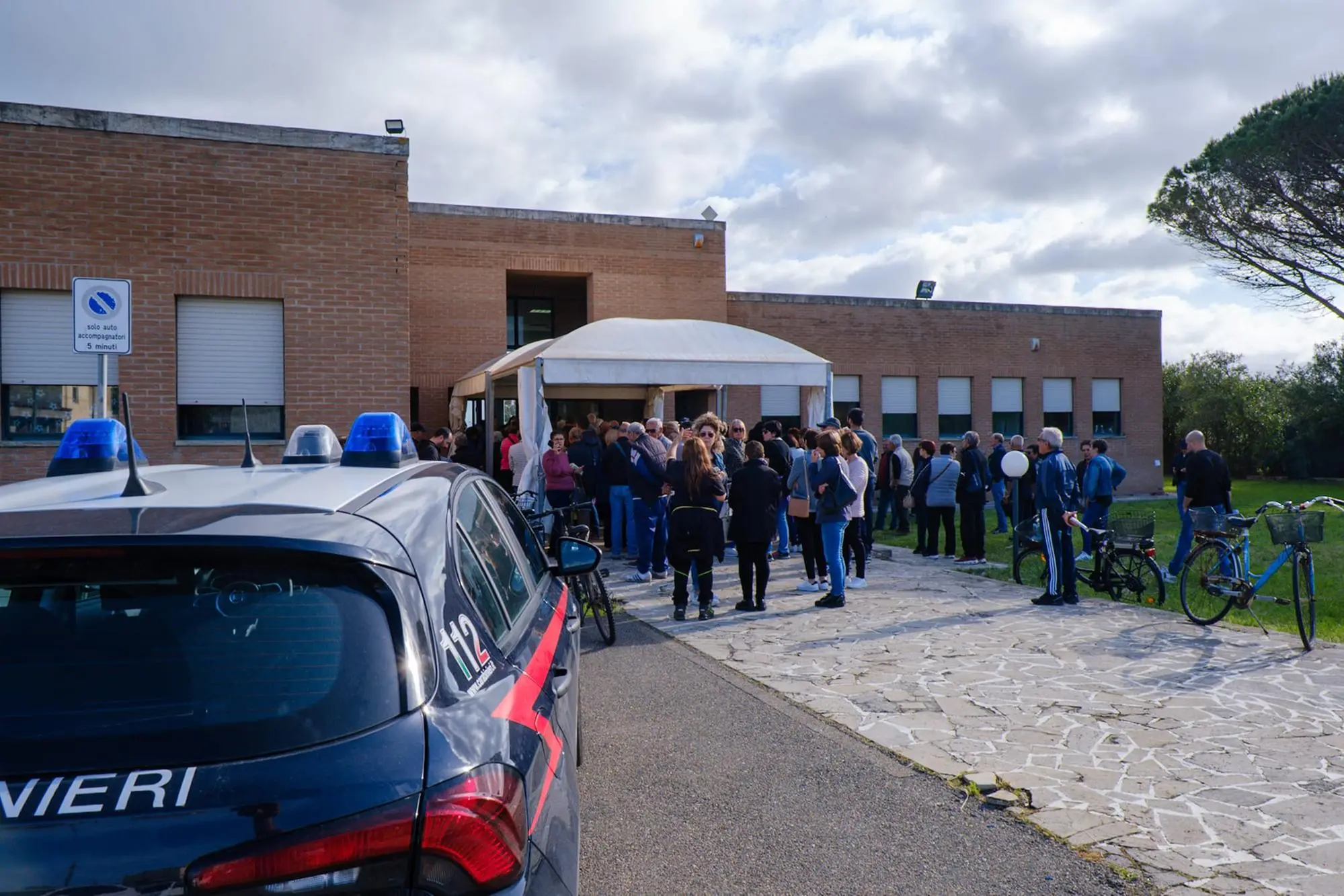 Terralba. Fila per acquisire nuovo medico. 5.05.2025 foto Alessandra Chergia