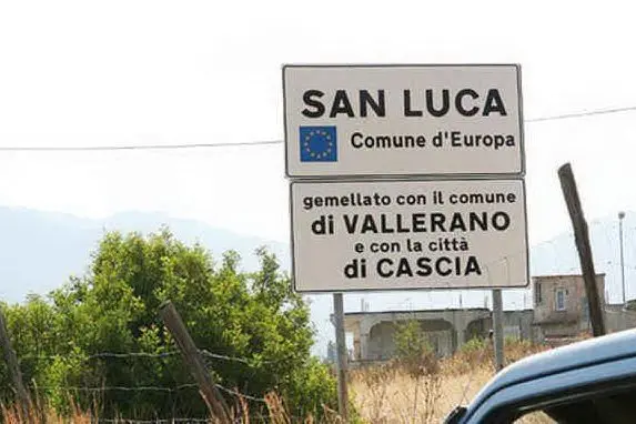 L'ingresso del comune di San Luca