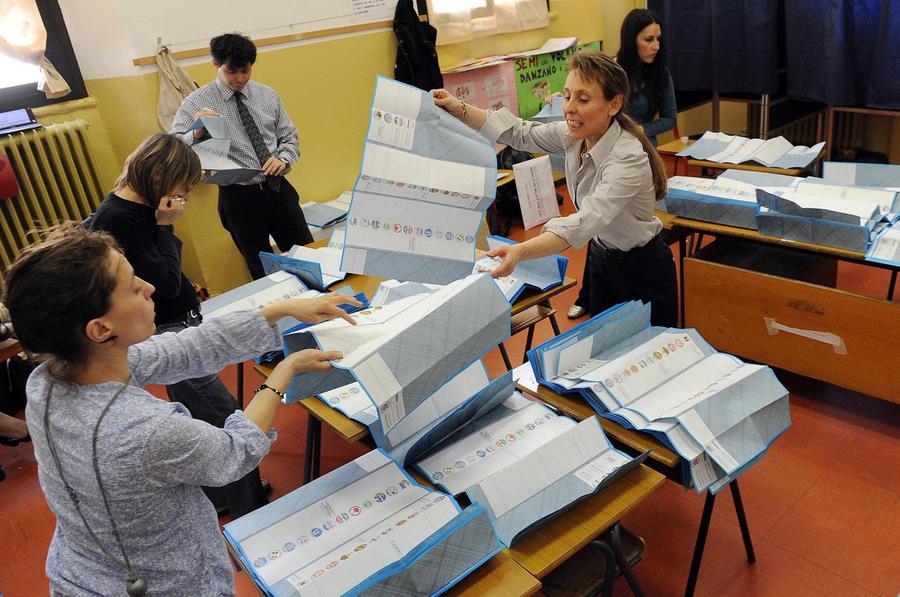 La Sardegna sceglie 148 sindaci: urne aperte fino alle 23 e 