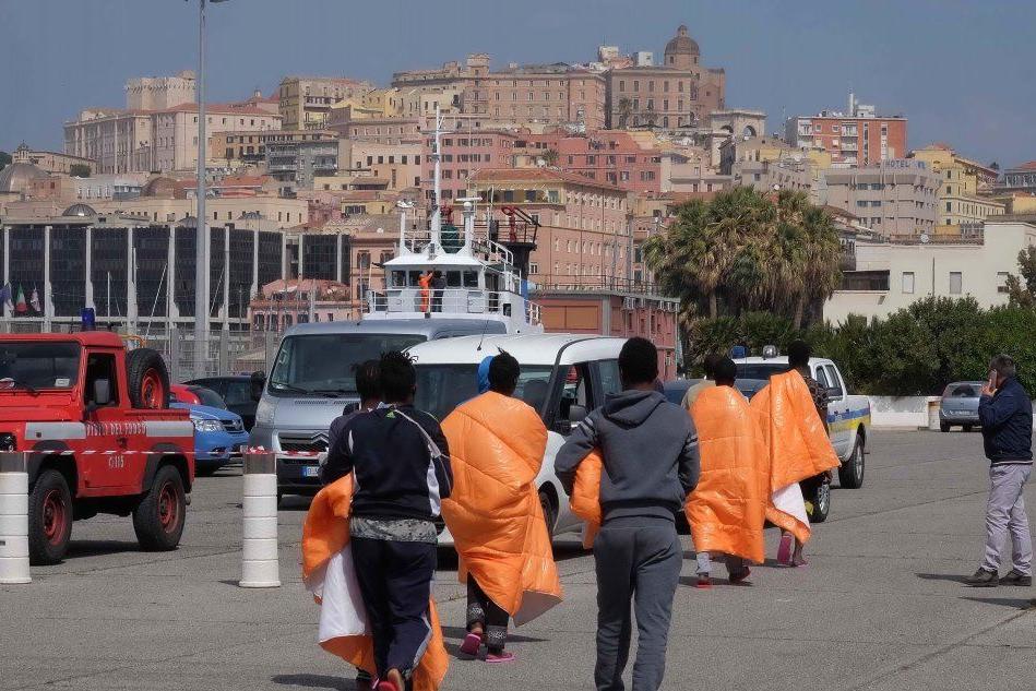 Altri 650 migranti in arrivo a Cagliari: mobilitata l'accoglienza