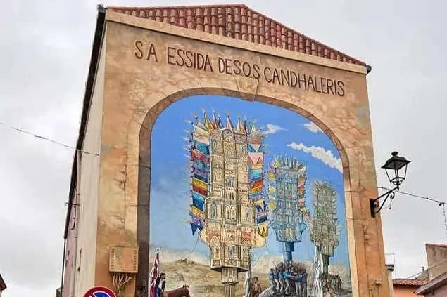 Il murale dedicato ai Candelieri (foto concessa)