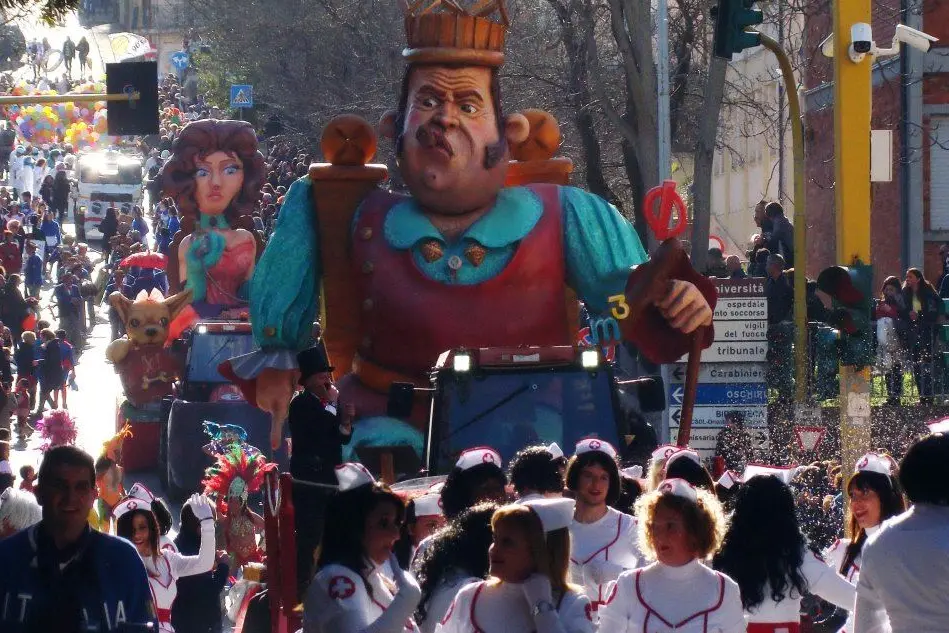 Un'edizione del Carnevale di Tempio (Archivio L'Unione Sarda)