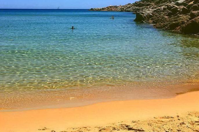 Il litorale di Chia è il &quot;mare più bello 2017&quot;: Sardegna regina dell'estate