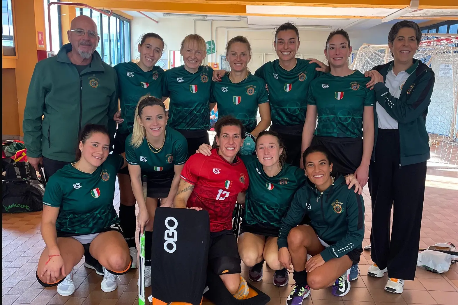 La formazione dell'Amsicora che a Torino ha battuto Milano ed è stata sconfitta dalla Lorenzoni (Foto concessa dalla S.G. Amsicora)