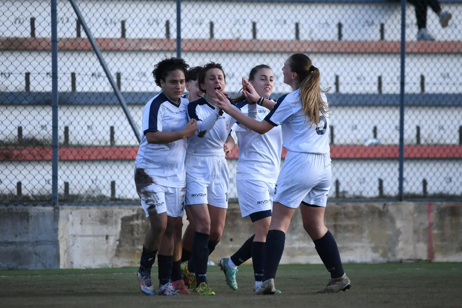 La Women Torres esulta dopo il gol (foto di Alessandro Sanna)